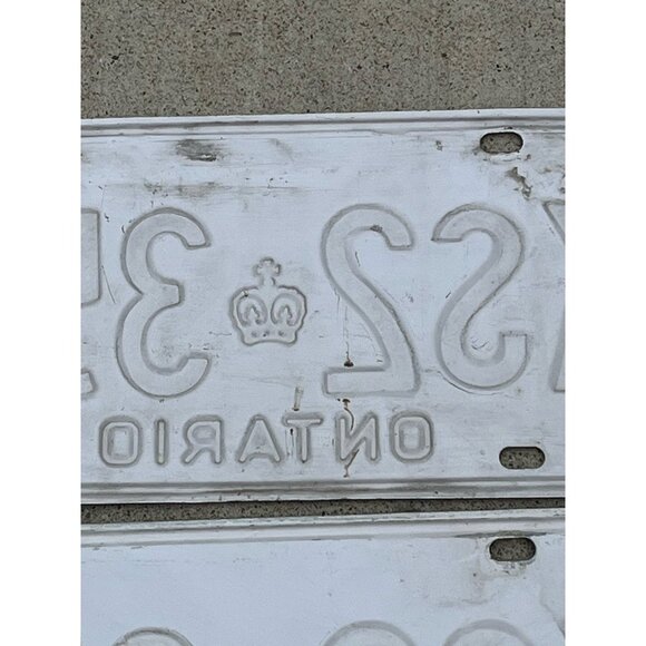 Pair of Ontario License Plates KS2 353 Black and White - Picture 10 of 10